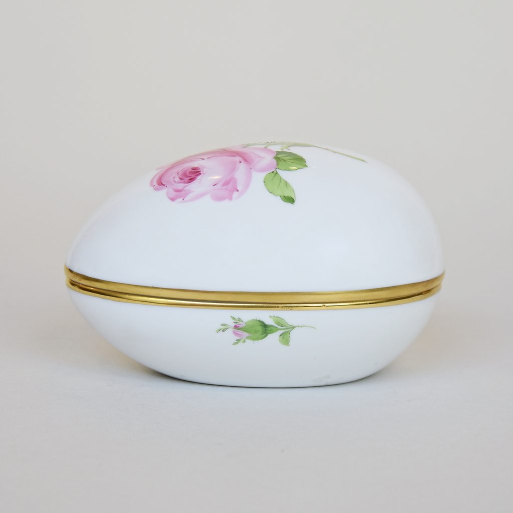 Dose - Egg, 7 x 9,5 x 6,5 cm, Meissen Porcelain - Míšeňský porcelán -  Meissen porcelain - by Manufacturers or popular decors - Dumporcelanu.cz -  český a evropský porcelán, sklo, příbory