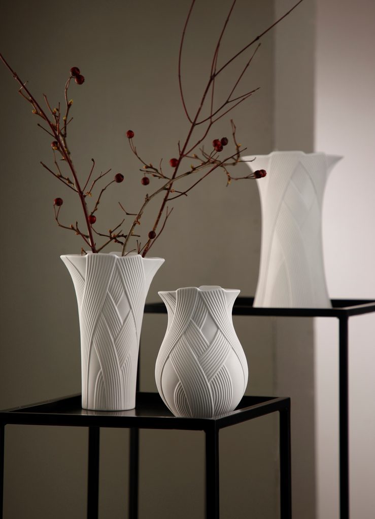 Vase 12,5 cm Hacienda, Biscuit china, Kaiser 1872, Goebel Kaiser