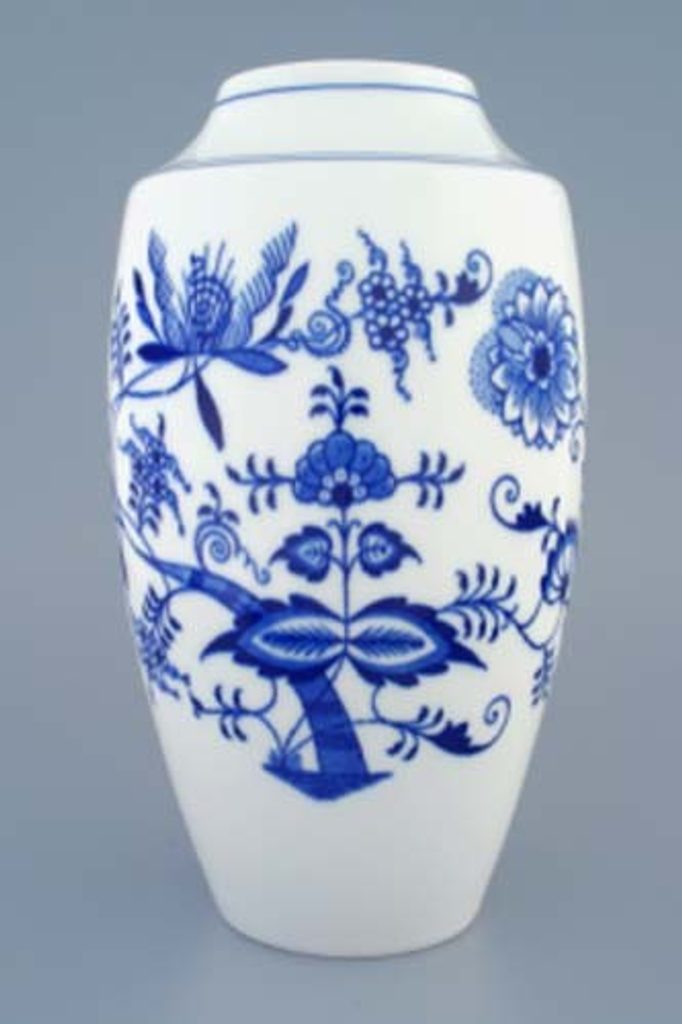 Váza 1211 27 cm, Cibulák, originální z Dubí - Cibulák (Blue Onion pattern)  - Vázy a košíky - Cibulák, originální z Dubí, Podle vzoru a výrobců -  Dumporcelanu.cz - český a evropský porcelán, sklo, příbory