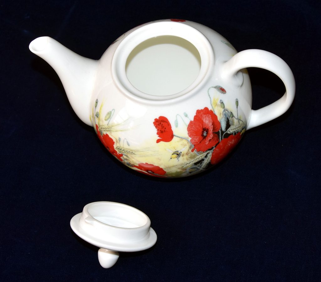 Poppy: Teapot 0,9 l, Roy Kirkham, Fine Bone China - Anglický porcelán Roy  Kirkham - Roy Kirkham fine bone China - by Manufacturers or popular decors  - Dumporcelanu.cz - český a evropský porcelán, sklo, příbory