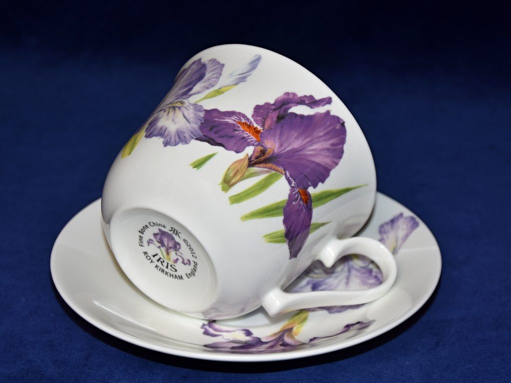 Roy Kirkham Wisteria Flower Breakfast Teacup and Saucer Set Fine Bone China 