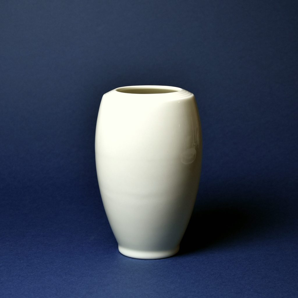 Vase 170 mm, Lea ivory, Thun 1794 - Thun 1794 - Lea Ivory - Thun 1794  Carlsbad porcelain, by Manufacturers or popular decors - Dumporcelanu.cz -  český a evropský porcelán, sklo, příbory
