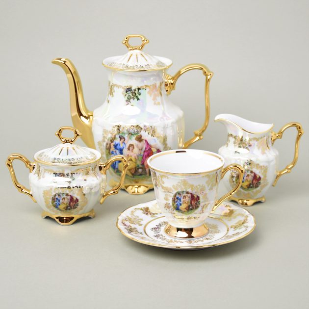 Coffee set for Role Carlsbad Carlsbad Royal - porcelain Three Three Porcelain - Graces Stara Graces Benedikt 6 1882, by decor The and G. pers., Queens - Carlsbad gold, a The 