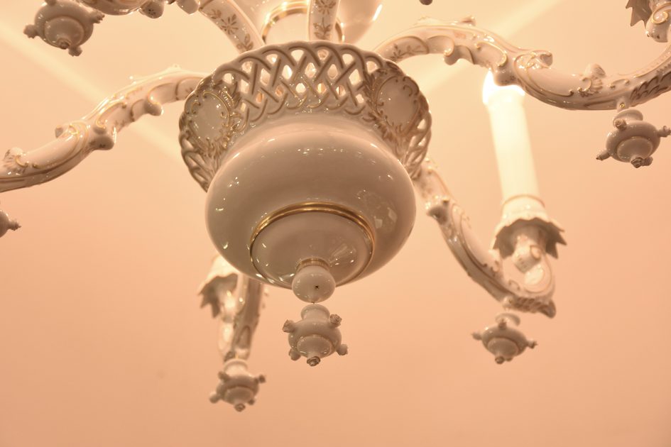 Chandelier 6 arms - Matt gold, Český porcleán a.s. - Cibulák (Blue ...