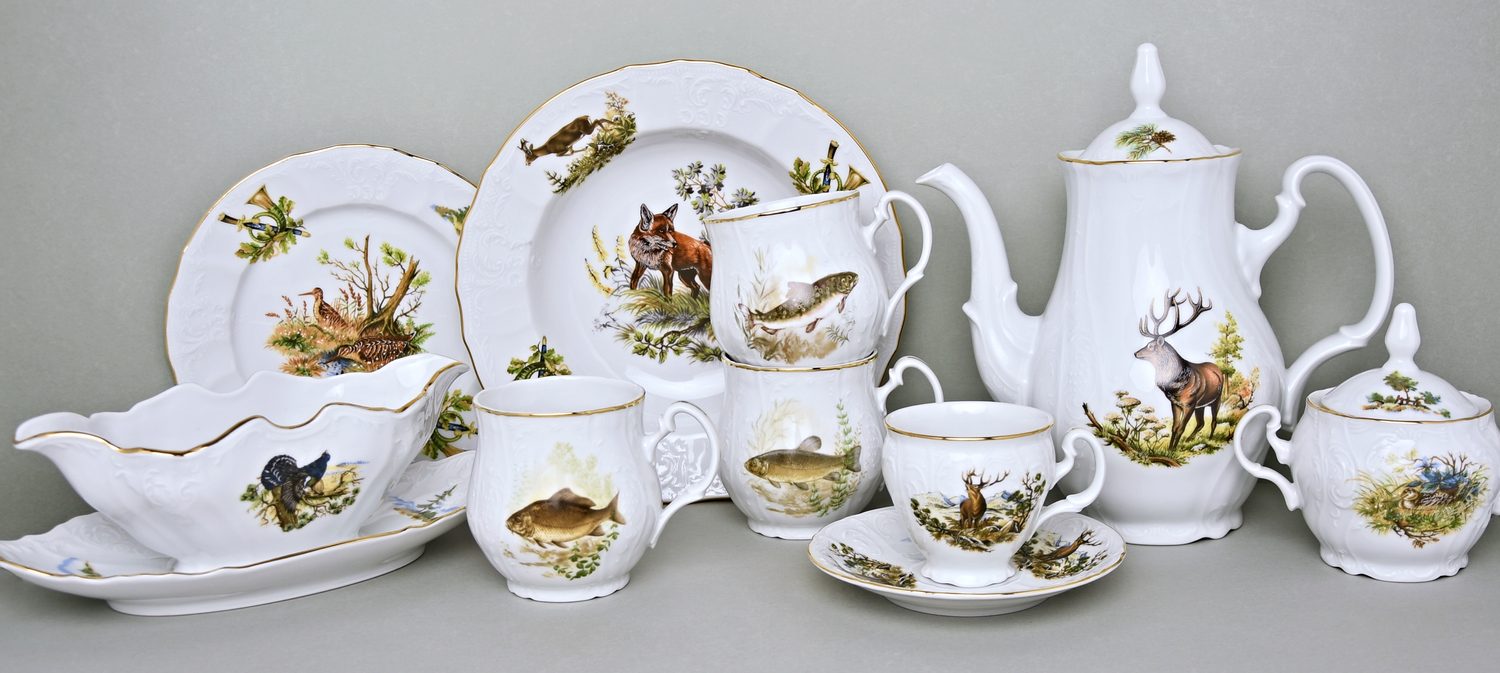 VERY POPULAR PORCELAIN DECOR IN TRADITIONAL HUNTING AREAS