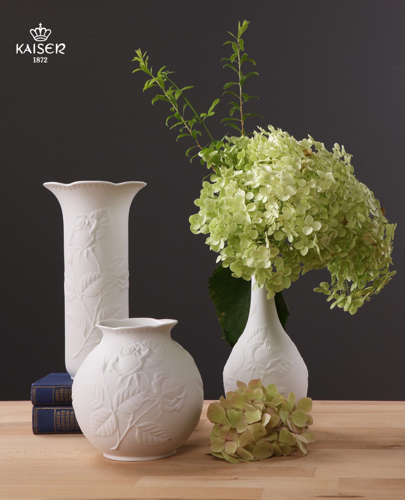 Vase 21 cm Rosengarten, Biscuit china, Kaiser 1872, Goebel