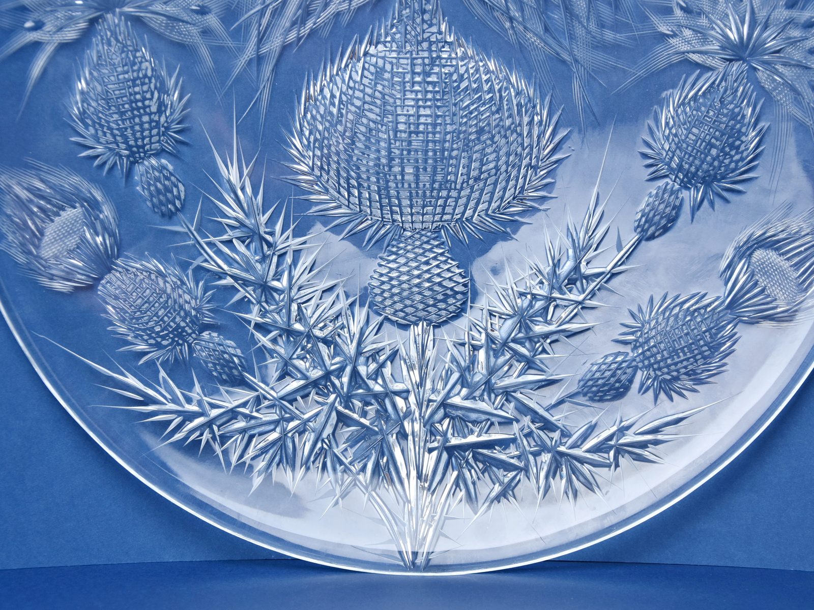 Crystal Hand Cut Plate / Platter - Thistle decor, 355 mm, Crystal