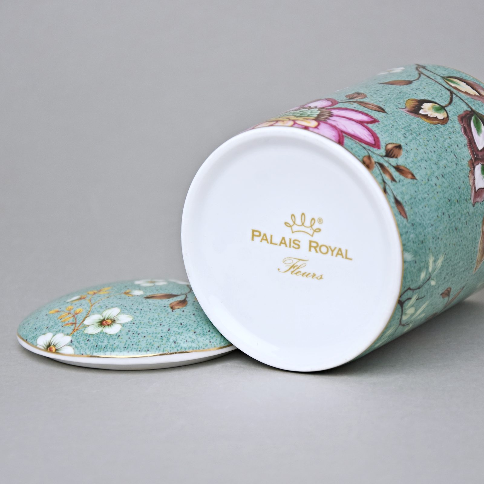 Box With A Lid 8 X 11 Cm 330 Ml Fleurs Lamart Palais Royal Lamart box-with-a-lid-8-x-11-cm-330-ml-fleurs-lamart-palais-royal-lamart