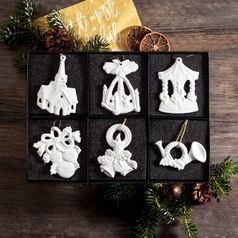 Christmas decoration set, 6 pcs., bisque porcelain, Unterweissbacher Werkstätten für Porzellankunst