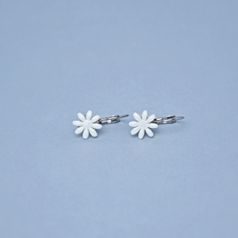 Náušnice: Sedmikrásky závěsné 1 cm, Porcelánové šperky Ateliér Mallys