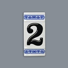 Číslo na dům "2" - porcelánová destička 8 x 55 x 110 mm