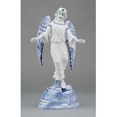 Angel on stand 11,4 cm  plus  6 cm stand, Original Blue Onion Pattern