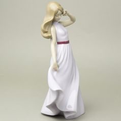 Malá dáma 30 x 17 cm, NAO porcelánové figurky