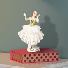 Dancer with lace, Kurt Steiner, 12 x 8 x 6 cm, Porcelain Figures Unterweissbacher