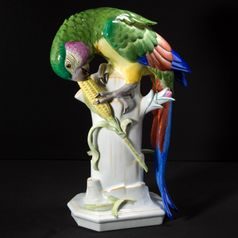 Parrot With A Corn 30 x 18 x 39 cm, Arthur Storch, Porcelain Figures Gläserne Porzellanmanufaktur