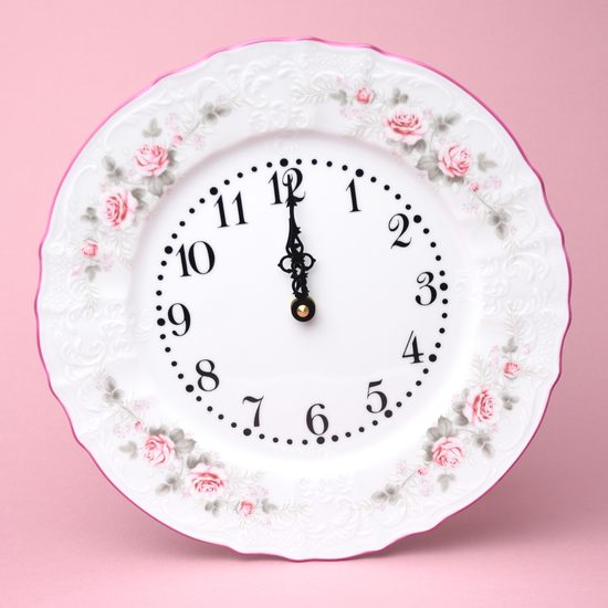 Růžová linka: Hodiny nástěnné 27 cm, Thun 1794, karlovarský porcelán, BERNADOTTE růžičky