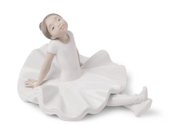 Baletka odpočívající, 11 x 15 x 20 cm, NAO porcelánové figurky