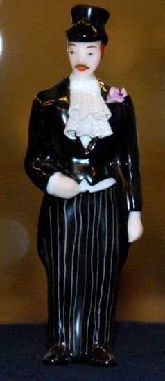 Groom 11 cm, Porcelain Figures Duchcov