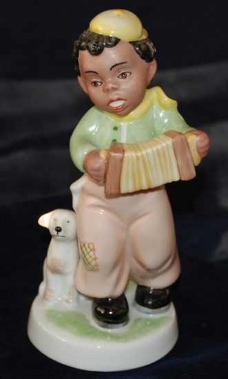 Young black man 17 cm, Porcelain Figures Duchcov