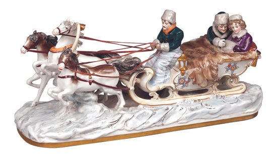 Petersburger Sleigh 38 x 16 x 18 cm, Prof. Otto Poertzel, Porzellanmanufaktur Scheibe-Alsbach