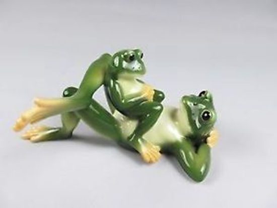 Amphibia frog design sculptured porcelain father and son figurine 8,5 cm, FRANZ Porcelain