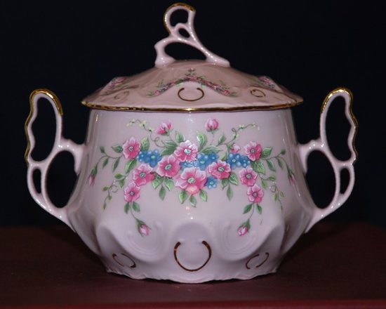 Cukřenka čajová Jarmila I. 0.3 l, Růžový porcelán z Chodova