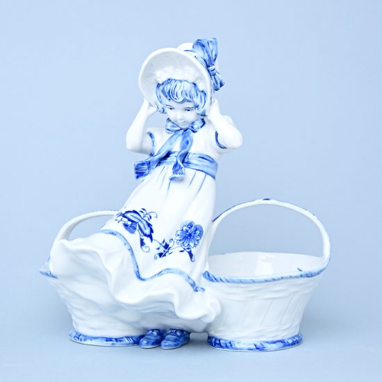 Girl with baskets 24 x 17 x 24 cm, Original Blue Onion pattern