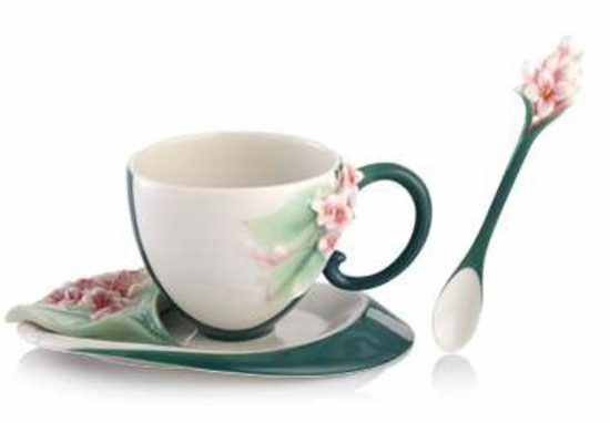 SHINING HOPE-LILAC DESIGN SCULPTURED PORCELAIN CUP/SAUCER/SPOON SET 11,5 x 8,1 x 7,1 cm, Lilie, FRANZ porcelain