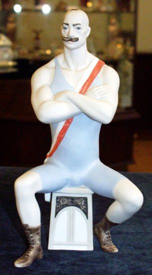 Wrestler 14,5 x 12 x 27 cm, Porcelain Figures Duchcov