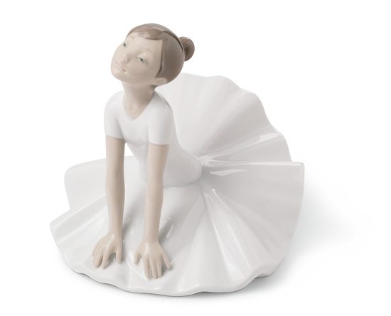 Ballet Dancer - The Thinking Pose, 15 x 15 x 14 cm, NAO Porcelain Figures