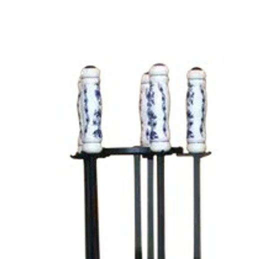 Porcelánová rukojeť ke krbovému náčiní, Cibulák, originální z Dubí