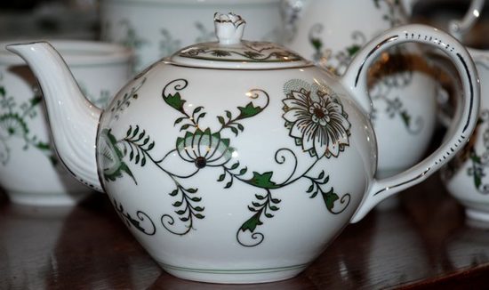 Tea pot 1,20 l, Original Green Onion pattern + platinum