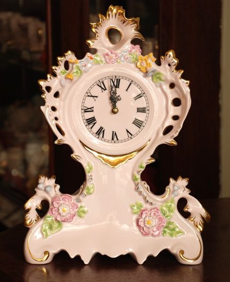 Hodiny 32 cm, Secese, Růžový porcelán z Chodova