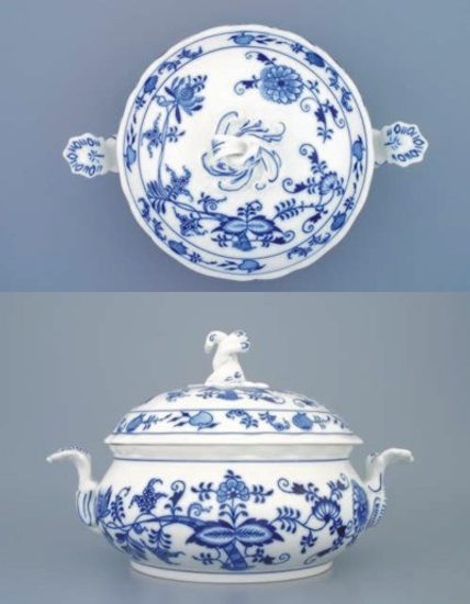 Soup / vegetable tureen 2,00 l, lid with hole for laddle, Original Blue Onion pattern
