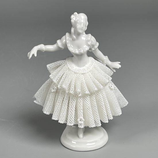 Tanečnice s krajkou 8 x 6 x 12 cm, Kurt Steiner, nedekor, Porcelánové figurky Unterweissbacher