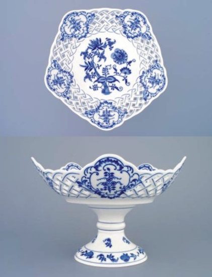 Dish pentagonal perforated with stand 24 cm, Original Blue Onion Pattern, QII