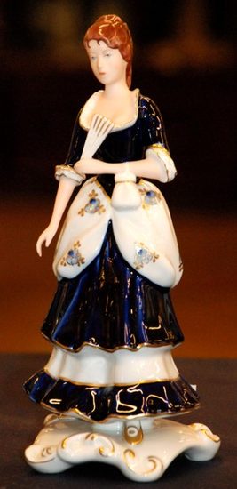 Lady with a fan 9 x 10 x 23 cm, Porcelain Figures Duchcov