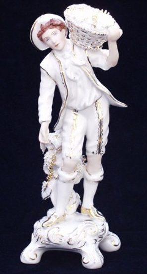 Vinař 9 x 8,5 x 22 cm, Porcelánové figurky Duchcov