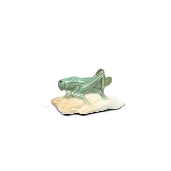 Grasshopper - small figurine 4 x 2 x 2 cm, Porzellanmanufaktur Scheibe-Alsbach