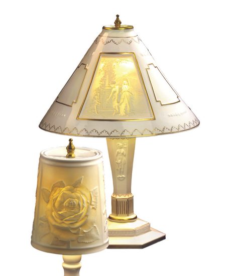 Lamp Ladies 32 x 32 x 46 cm, Porzellanmanufactur Plaue
