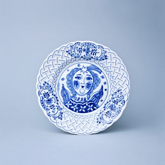 Annual plate 1998 18 cm, relief, NOT hanging, relief, Original Blue Onion Pattern