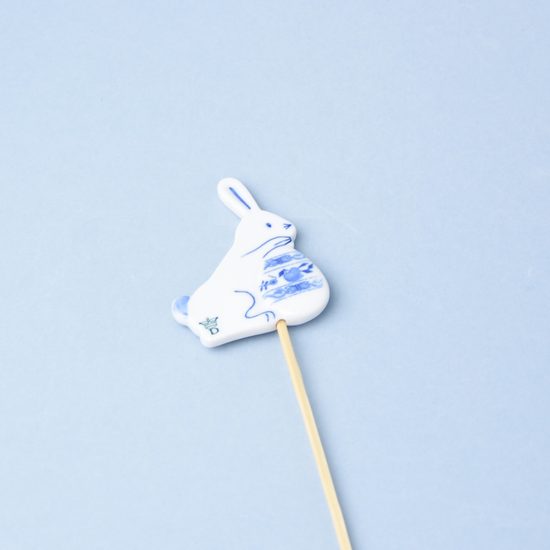Easter decoration Bunny w/egg on skewer , 5,6 x 5,1 cm, Original Blue Onion Pattern