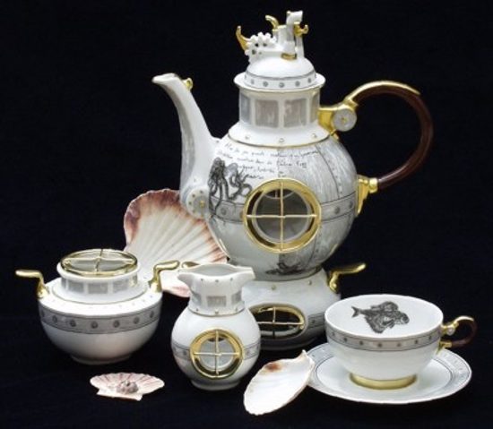 Tea set for 6 persons Jules Verne, Thun Studio, Luxury Porcelain