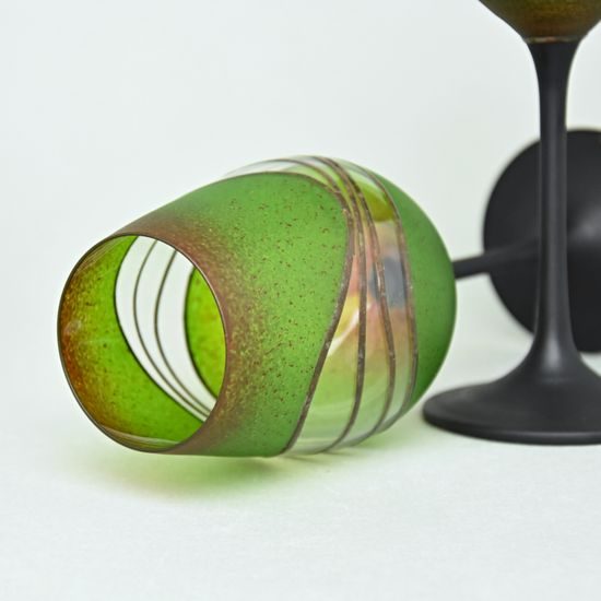 Studio Miracle: Sklenice na víno zeleno-hnědé 2ks, 250 ml, ruční dekorace Vlasta Voborníková