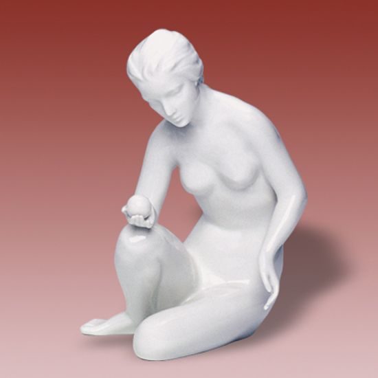 Dívka s míčkem 12 x 12 x 18 cm, Porcelánové figurky Duchcov