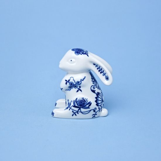 Blue Onion: Bunny sitting 9 x 11 cm, Leander Loučky