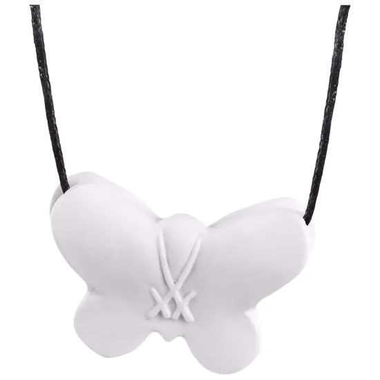 Porcelain pendant BUTTERFLY, 3,9 x 2,7 cm, Meissen porcelain