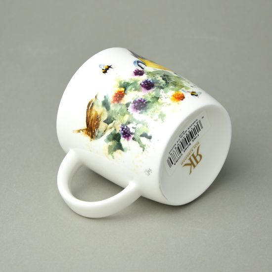 Garden wildlife: Mug Sophie 350 ml birds on blackberry, Roy Kirkham fine bone china