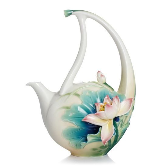 Peaceful Lotus design sculptured porcelain teapot 18,5 x 24 cm, Porcelain FRANZ