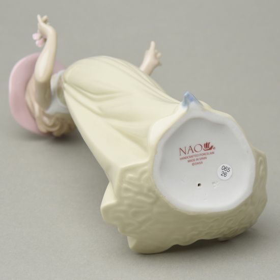 Gentle breeze, 25 x 15 cm, NAO porcelain figures